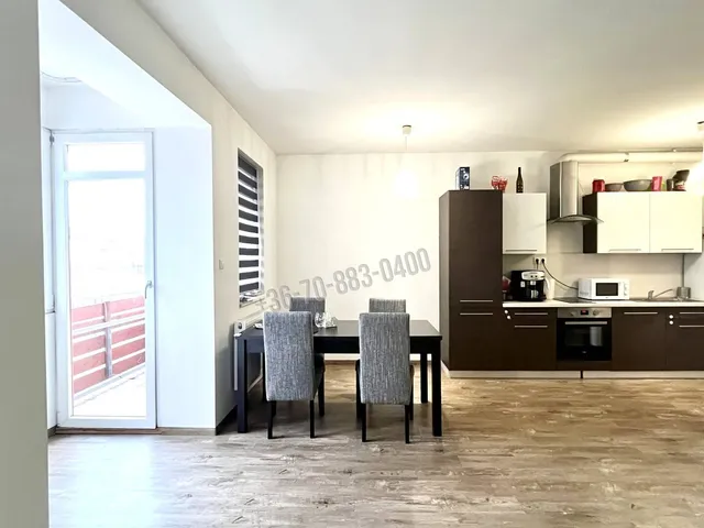 Eladó lakás Dabas, Városközpont 85 nm