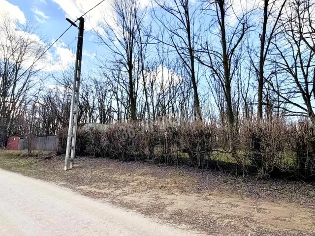 Eladó telek Dabas 900 nm