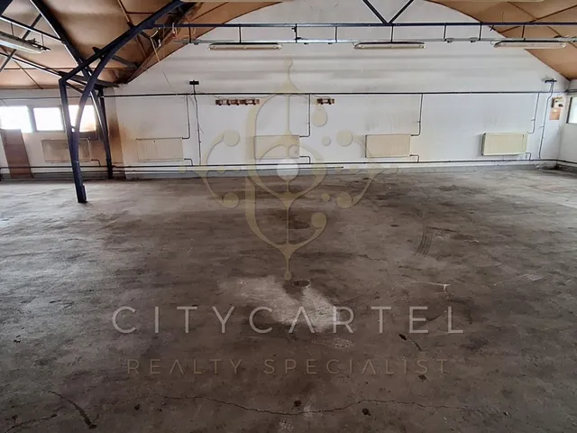 Eladó kereskedelmi és ipari ingatlan Budapest XXII. kerület, Budafok 500 nm