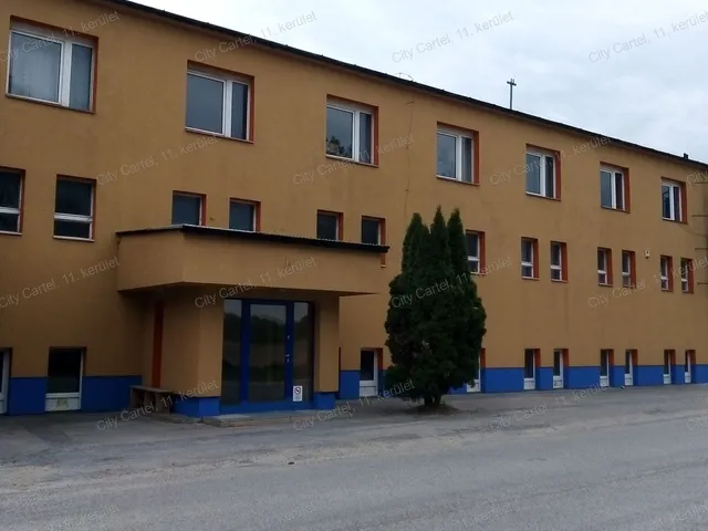 Kiadó kereskedelmi és ipari ingatlan Solymár 161 nm