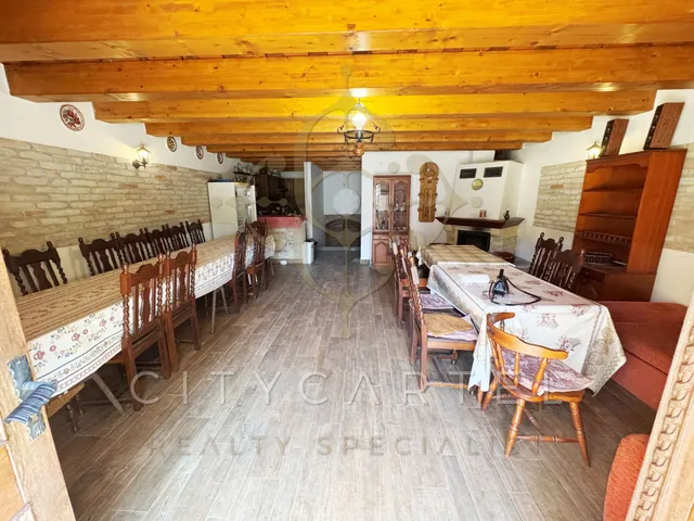 Eladó üdülő és hétvégi ház Bölcske 180 nm