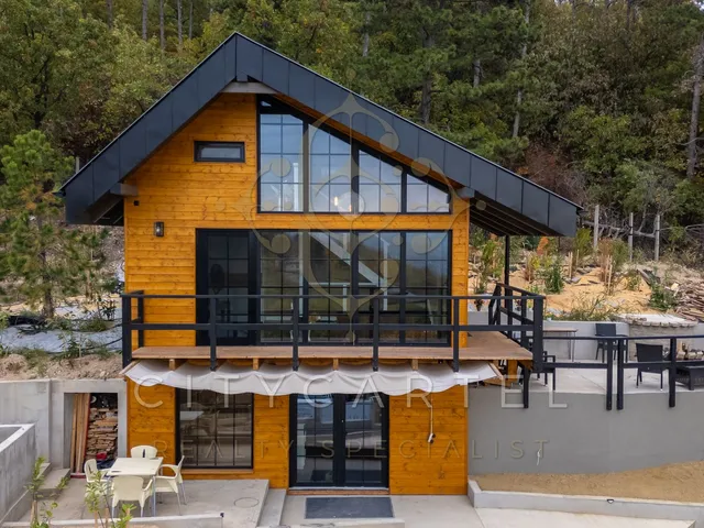 Eladó ház Budaörs 243 nm