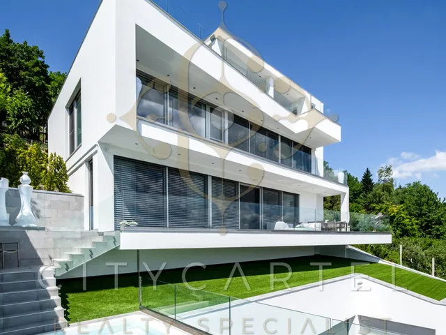 Eladó ház Budapest II. kerület 615 nm