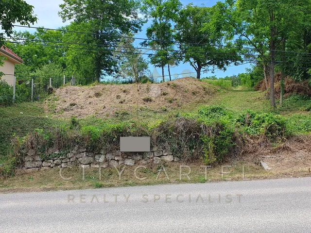 Eladó telek Tinnye 1736 nm