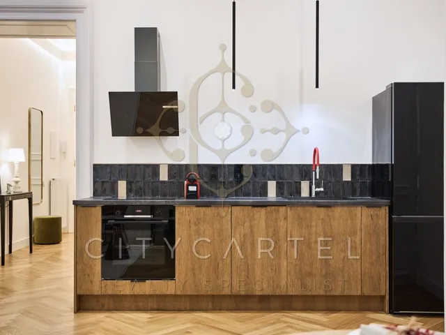 Eladó lakás Budapest VI. kerület 82 nm