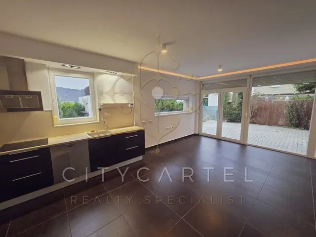 Kiadó lakás Budapest III. kerület, Ürömhegy 97 nm