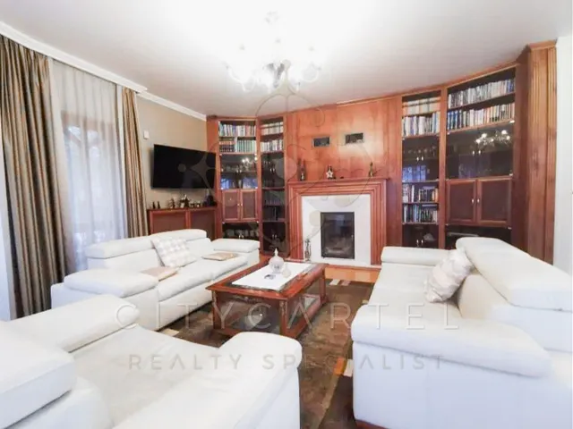 Eladó ház Budapest XII. kerület, Zugliget 530 nm