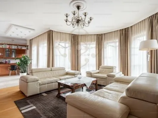 Eladó ház Budapest XII. kerület, Zugliget 530 nm