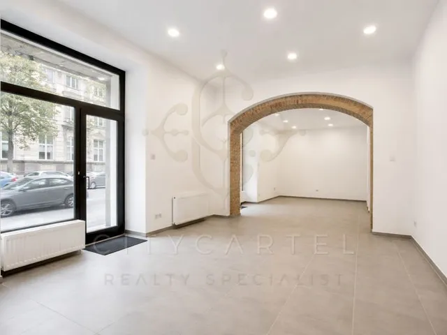 Eladó kereskedelmi és ipari ingatlan Budapest XII. kerület 22 nm