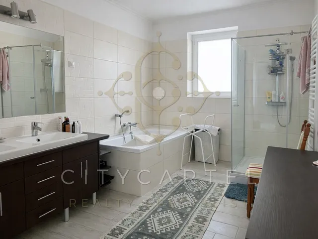 Kiadó ház Budapest XII. kerület 200 nm