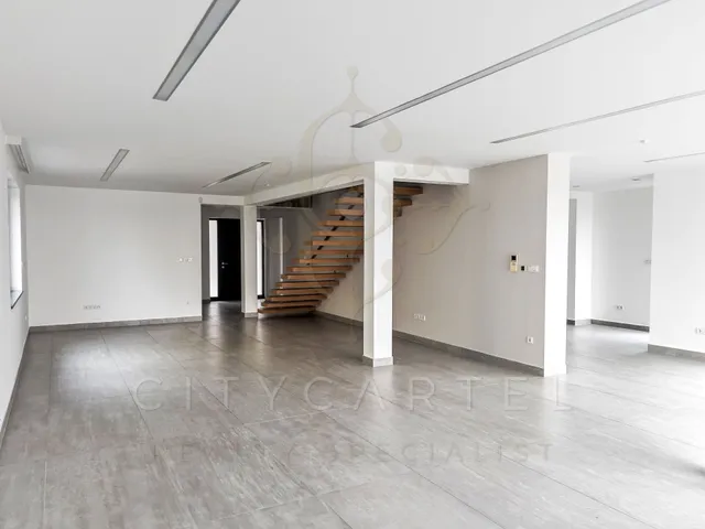 Eladó ház Budapest XII. kerület 530 nm