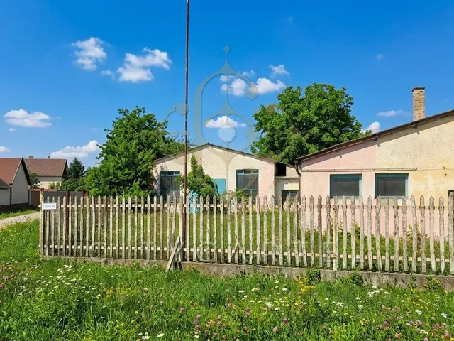 Eladó telek Dunaföldvár 252 nm