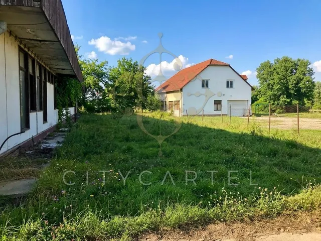 Eladó telek Dunaföldvár 252 nm