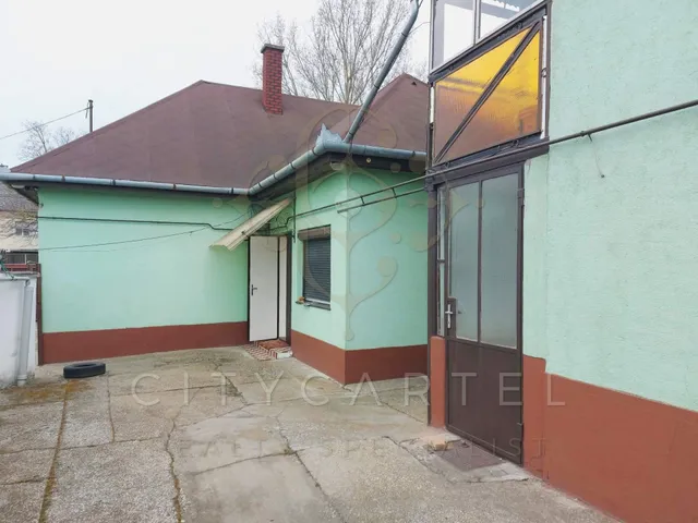 Eladó ház Dunaföldvár 135 nm
