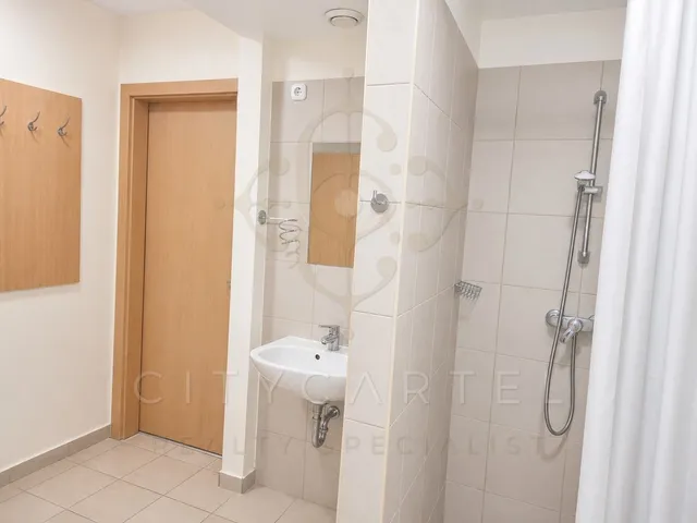 Eladó kereskedelmi és ipari ingatlan Budapest VI. kerület 186 nm