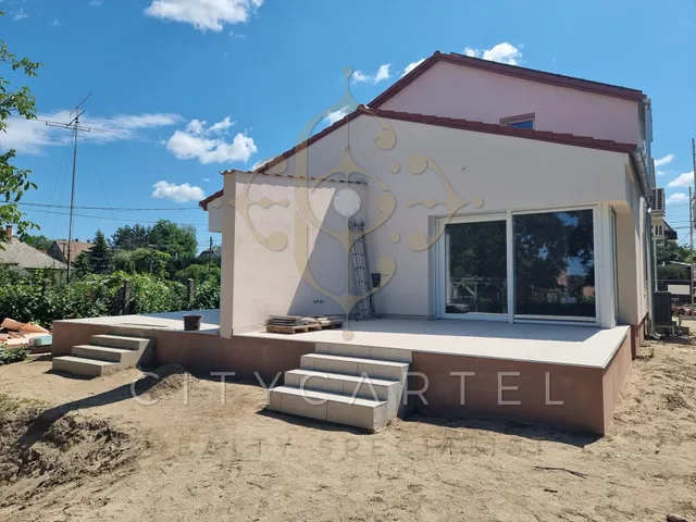 Eladó ház Dunakeszi 288 nm