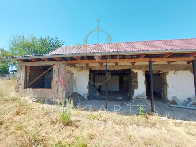 Eladó ház Baracs 90 nm