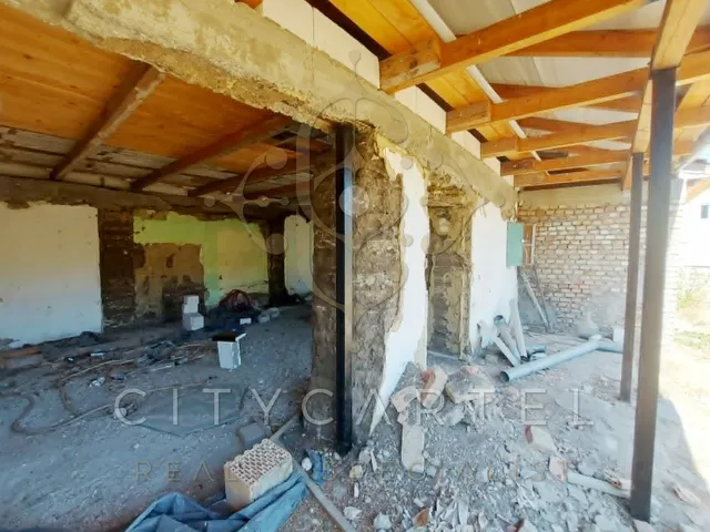 Eladó ház Baracs 90 nm