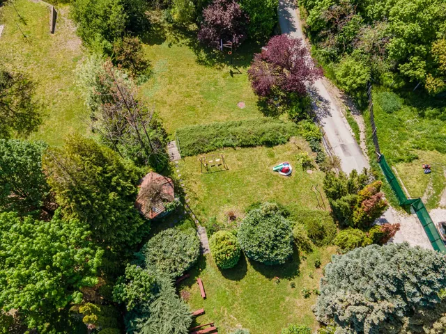Eladó telek Szentendre 880 nm