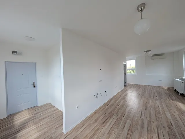 Eladó lakás Budapest XXI. kerület, Színesfém utca 50 nm
