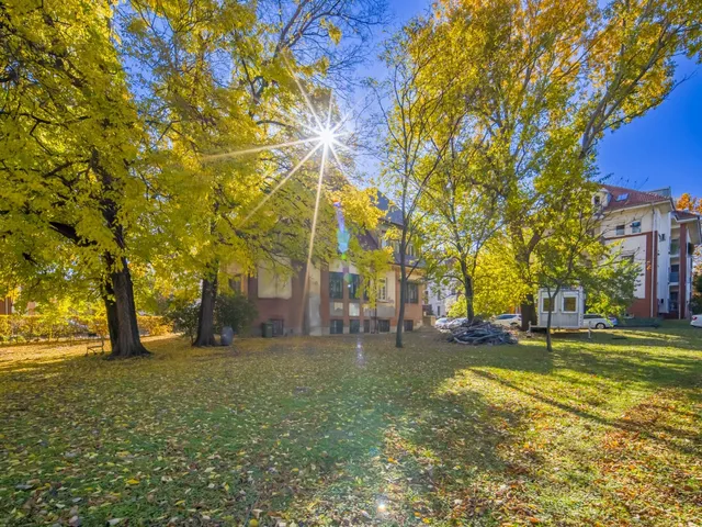 Eladó ház Budapest X. kerület, Óhegy 674 nm