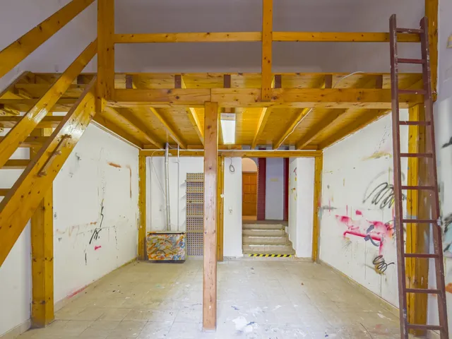 Eladó kereskedelmi és ipari ingatlan Budapest VII. kerület 43 nm