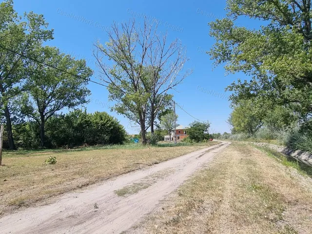 Eladó telek Cegléd 740 nm