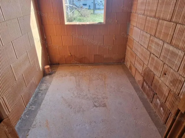 Eladó lakás Cegléd 71 nm