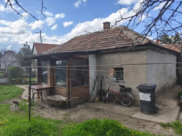 Eladó ház Tápiószele 30 nm