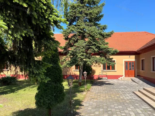 Eladó ház Nyársapát 424 nm