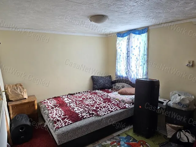 Eladó ház Törtel 70 nm