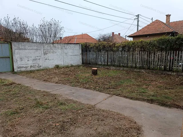 Eladó telek Cegléd 1391 nm