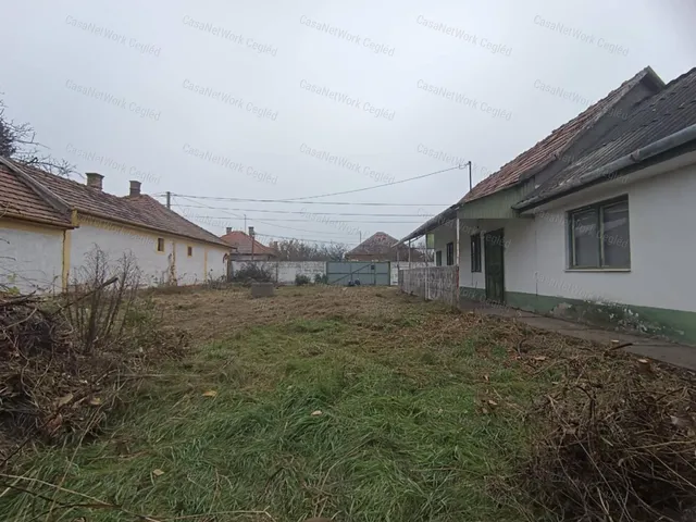 Eladó telek Cegléd 1391 nm