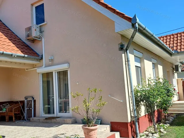 Eladó ház Cegléd 155 nm