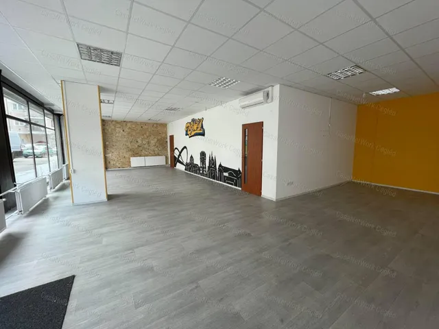 Kiadó kereskedelmi és ipari ingatlan Szolnok 140 nm