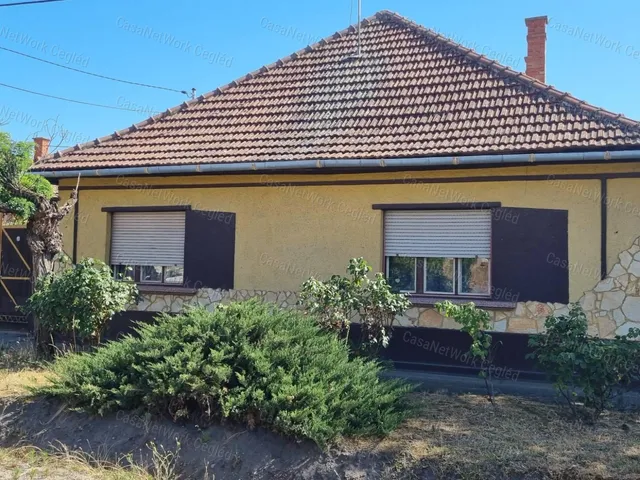 Eladó ház Cegléd 96 nm