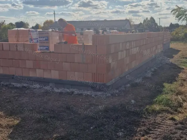 Eladó lakás Újszász 63 nm