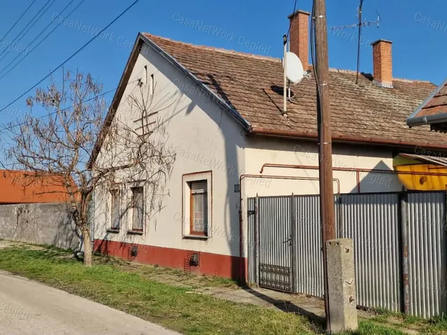 Eladó ház Nagykőrös 90 nm