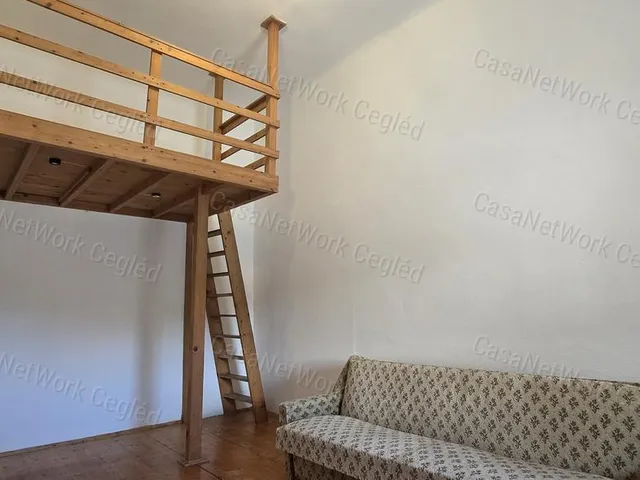 Eladó ház Cegléd 60 nm