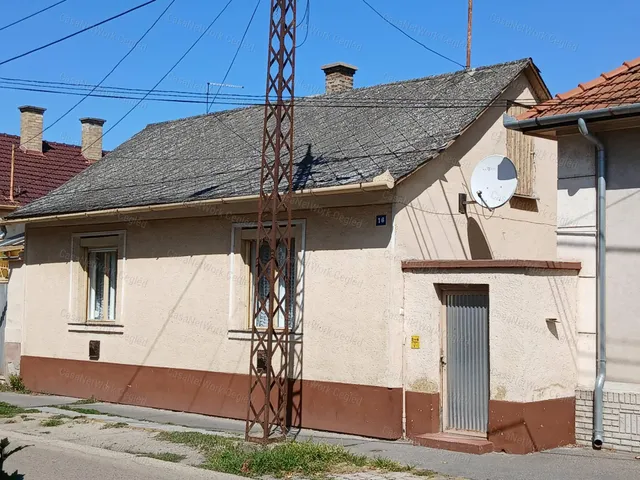 Eladó ház Cegléd 61 nm