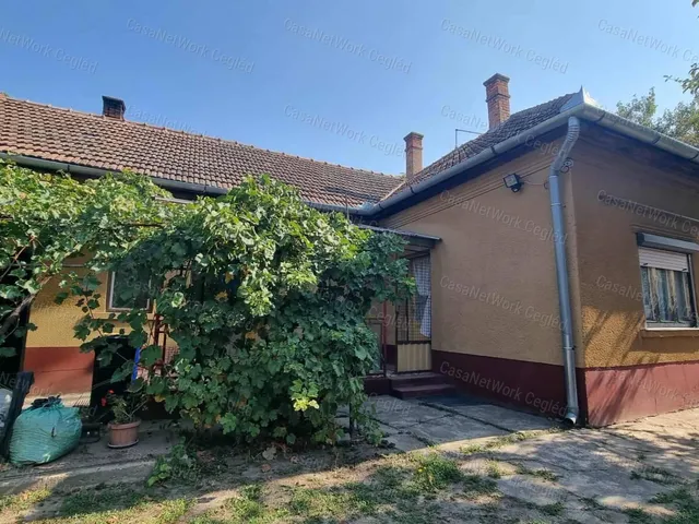 Eladó ház Törtel 88 nm