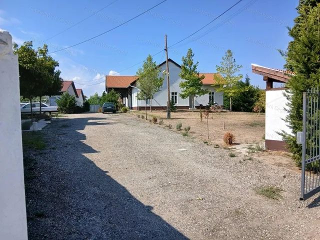 Eladó ház Tápiószele 62 nm