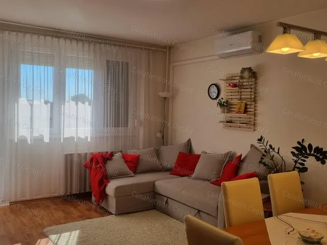 Eladó lakás Cegléd 64 nm