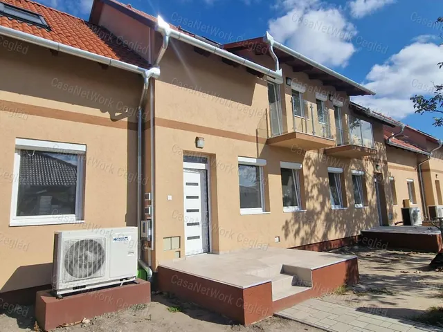 Eladó lakás Cegléd 91 nm