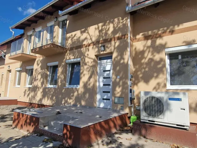 Eladó lakás Cegléd 91 nm