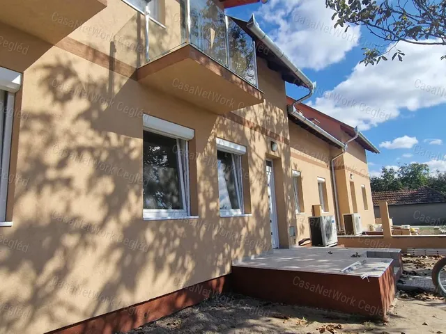 Eladó lakás Cegléd 91 nm