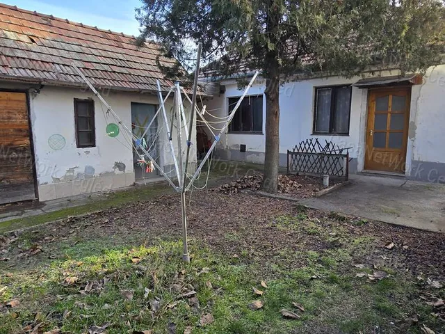 Eladó ház Cegléd 80 nm