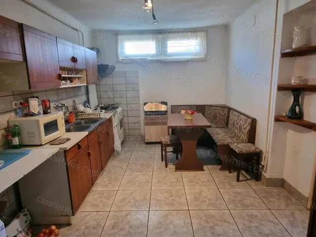 Eladó ház Cegléd 80 nm