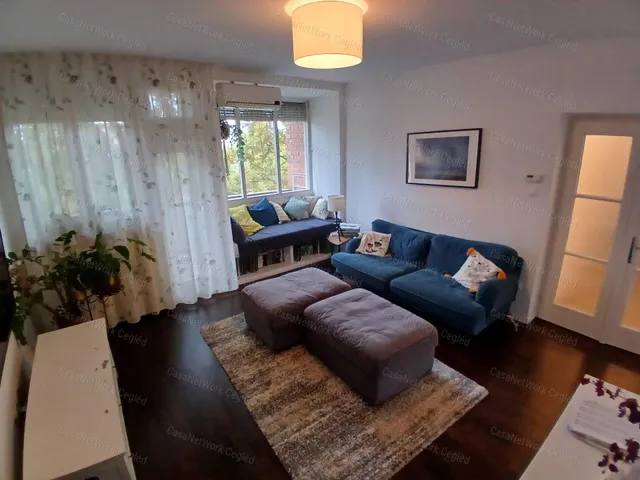 Eladó lakás Cegléd 83 nm