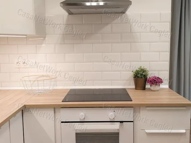 Kiadó lakás Szolnok 66 nm